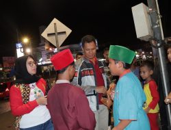Peduli dan Senang Anak-Anak, Kapolres Banjar Bagikan Uang Jajan