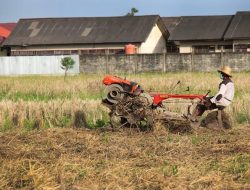 Diduga Kades Bandingan Jual Mesin Traktor