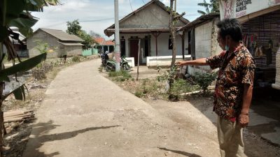 Jalan Lingkungan Gang Veteran Desa Kedung Pengawas Kecamatan Babelan Rusak Butuh Perhatian Pemerintah