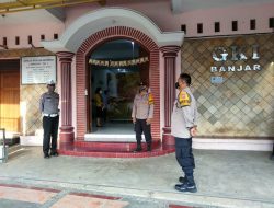 Berikan Rasa Aman Beribadah, Polres Banjar Laksanakan Pengamanan