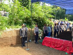 Wakapolres Sumedang Pimpin Upacara  Pemakaman Jenazah Almarhum Kompol Saleh Havianto