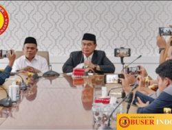 Bupati Tanbu Zairullah Gelar Konferensi Pers Klarifikasi Data Kemiskinan di Tanah Bumbu Kalsel