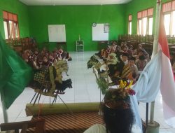 SMP Cokroaminoto Banjarmangu Menggelar Pertunjukan Wayang 