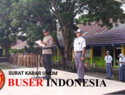 KAPOLSEK GELUMBANG IPTU RENDY NOVRIADY JADI PEMBINA UPACARA BENDERA DI SMAN 1 GELUMBANG