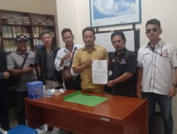 DPC PJS BELTIM MENYERAHKAN SK KEPENGURUSAN KEPADA BUPATI, KESBANGPOL DAN KOMINFO BELTIM.