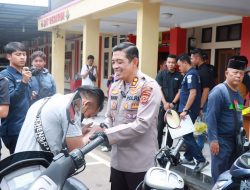 Kapolres Majalengka Kembalikan Sepeda Motor Curian Pada Pemiliknya