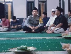 Momen Ramadhan 1444 H, Bhabinkamtibmas Polsek Majalengka Kota Laksanakan Taraweh Keliling