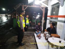 Polsek Tomo Lakukan Pengecekan Pos Kamling