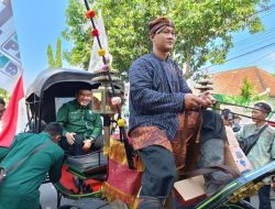 Bupati Blora Antar Bacaleg PKB Ke KPU Menggunakan Kereta Kencana Yang Pernah Dipakai Jokowi