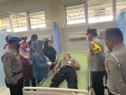Peduli, Begitu Dengar Anggotanya Sakit Kapolres Majalengka Langsung Melihat Kondisinya