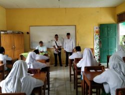 Pengawas Penmad Kemenag Purwakarta Monitoring Asesment Siswa Kls 6 Di MI Thoriqussaadah Gandamekar