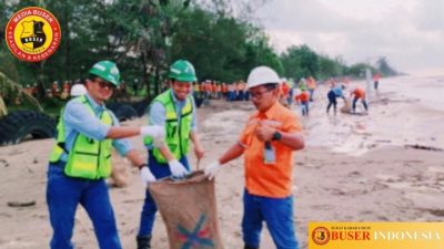 Semarak Hari Lingkungan Hidup, PAMA Distrik ARIA beserta Mitra Kerja Melaksanakan Event Bersih Pantai
