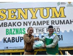 Baznas Kab. Bekasi Salurkan 90 Paket Beasiswa Dan 300 Paket Sembako Di Kecamatan Babelan, Ini Apresiasi Camat Khoirudin