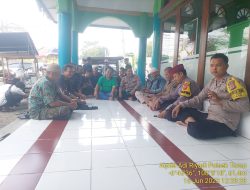 Kapolsek Tomo Melaksanakan Kegiatan Jumat Curhat