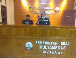 Piket Malam Di Kantor Desa Mulyamekar Kecamatan Babakancikao Kabupaten Purwakarta Kondusif
