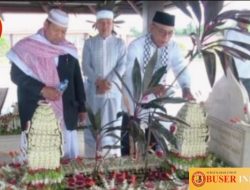 Wakil Bupati HM.Rusli Laksanakan Salat Ied, Berqurban Sapi dan Ziarah Makam Orang tua