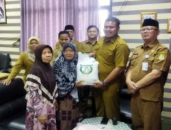 Lurah Kebalen Santuni Anak Yatim Dan Jompo