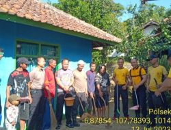 Polsek Sukasari Polres Sumedang Melaksanakan Giat Peduli Lingkungan