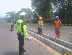Mencegah Kemacetan Pelayanan Kepada Pengguna Jalan Dari Satuan Lalu Lintas Kepolisian Resort Purwakarta