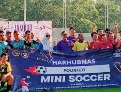 Kepala Kantor KSOP Kelas III Satui Buka Turnamen Mini Soccer dalam Rangka Harhubnas 2023.