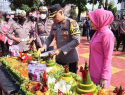Srikandi Polres Purwakarta Mendapat Kejutan Dari Kapolres Di Perayaan Hari Ulang Tahun Polwan