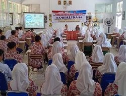 Polres Purwakarta Terus Lakukan Sosialisasi P4GN Kepada Pelajar Di Kampung Bebas Dari Narkoba