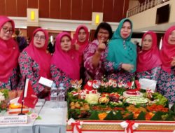 BKMM Kab. Bekasi Juara Favorit Festival Lomba Tumpeng Yang Di Selenggarakan Oleh Gabungan Organisasi Wanita Kab. Bekasi 