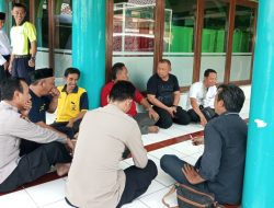 KaSPK 3 Polsek Tomo Melaksanakan Program Jumat Curhat Kepada Warga Masyarakat 
