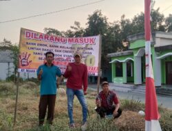Dianggap Meresahkan.?! Warga Muara Bakti Pasang Spanduk Bertuliskan Tolak Bank Emok