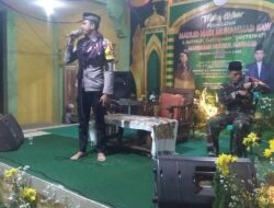 Bhabinkamtibmas Desa mekarsari menghadiri kegiatan Memperingati Maulid Nabi SAW 1445 H.
