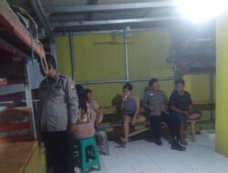 Polsek Tomo Polres Sumedang Laksanakan Patroli Malam hari Antisipasi Gangguan Kamtibmas