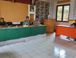 Kapolsek Tanjungmedar menghadiri Rapat Mingguan Rutin Kec. Tanjungmedar