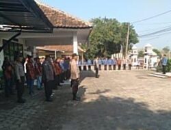 Personil Polsek Tomo Mengikuti Upacara Peringatan Sumpah Pemuda Tingkat Kecamatan Tomo