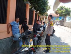 Bhabinkamtibmas Desa Sukarapih Melaksanakan Giat Sambang Kepada Warga 