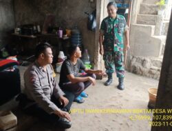 Babinsa bersama Bhabinkamtibmas Polsek Tanjungmedar Polres Sumedang laksanakan sambang ke warga