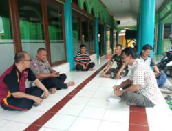 Kapolsek Tomo Bersama Anggota Melaksanakan Kegiatan Jumat Curhat