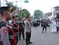 Pengamanan Humanis Polres Purwakarta Dalam Aksi Damai Bela Palestina