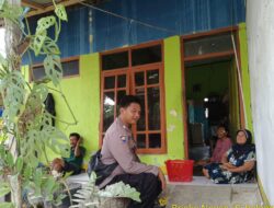 Bhabinkamtibmas Polsek Tomo Gelar Sosialisasi Layanan 110 dalam Rangka Program Quick Wins Presisi Polri