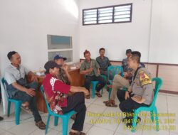 Bripka Ade Mulyana Bhabinkamtibmas Desa Cikaramas Tanjungmedar Polres Sumedang laksanakan sambang/silatrahmi kamtibmas