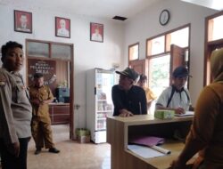 Panit Binmas Polsek Tomo Silaturahmi Kamtibmas Dalam Rangka Pelaksanaan Quick Wins Presisi Polri didesa Jembarwangi Kecamatan Tomo