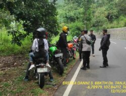 Bripka Dani Santika Bhabinkamtibmas Polsek Tanjungmedar Polres Sumedang laksanakan sambang/silatrahmi Kamtibmas 