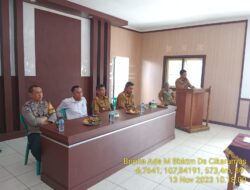 Bripka Ade Mulyana, Bhabinkamtibmas Desa Cikaramas hadiri Pelantikan Perangkat Desa Cikaramas Kecamatan Tanjungmedar Kabupaten Sumedang