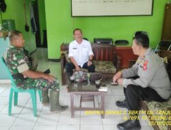 Sinergitas TNI/POLRI, Kapolsek Tanjungmedar Polres Sumedang Polda Jabar bersama Danposramil laksanakan sambang ke Kantor UPTD Pertanian Kec.Tanjungmedar