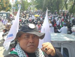 Ketum IWO Indonesia Bersama Seluruh Jajarannya Ikut Serta Dalam Aksi Bela Palestina Di Bekasi