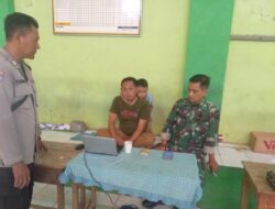 Sinergitas TNI – Polri Silaturahmi Kamtibmas Kepada Warga Desa Darmawangi Kecamatan Tomo Kabupaten Sumedang