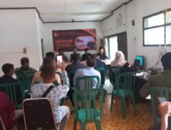 Kapolsek Tanjungmedar Polres Sumedang hadiri Press release pengawasan logistik pemilu 2024 oleh Panwaslu Tanjungmedar