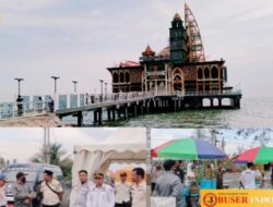 Satpol PP dan Dinas Perhubungan Lakukan Penertiban Parkir dan PKL Halaman Masjid Apung Ziyadatul Abrar Pantai Pagatan.