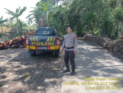 Polsek Tanjungmedar Polres Sumedang melaksanakan KRYD antisipasi gangguan kamtibmas di akhir pekan