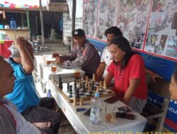 Panit Samapta Polsek Tomo Polres Sumedang Tingkatkan Keamanan dan Ketertiban Dengan Patroli Jalan Kaki