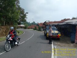 Polsek Tanjungmedar Polres Sumedang melaksanakan KRYD siang hari antisipasi gangguan kamtibmas